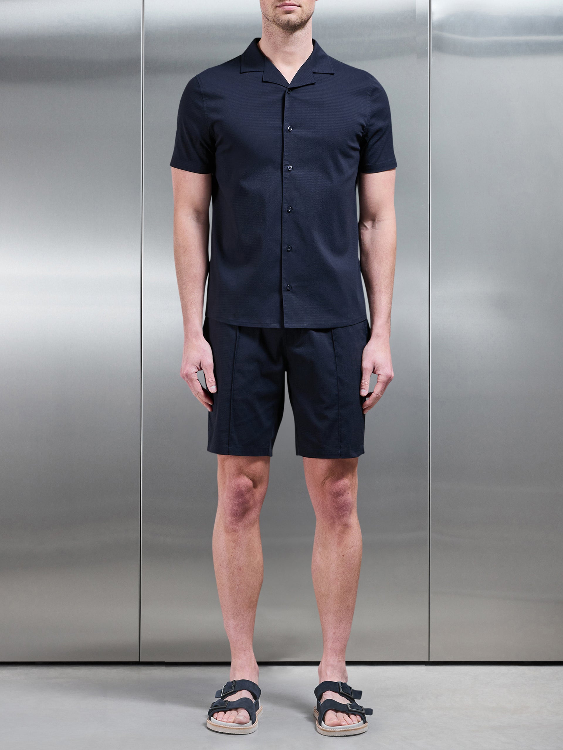 Seersucker Short in Navy