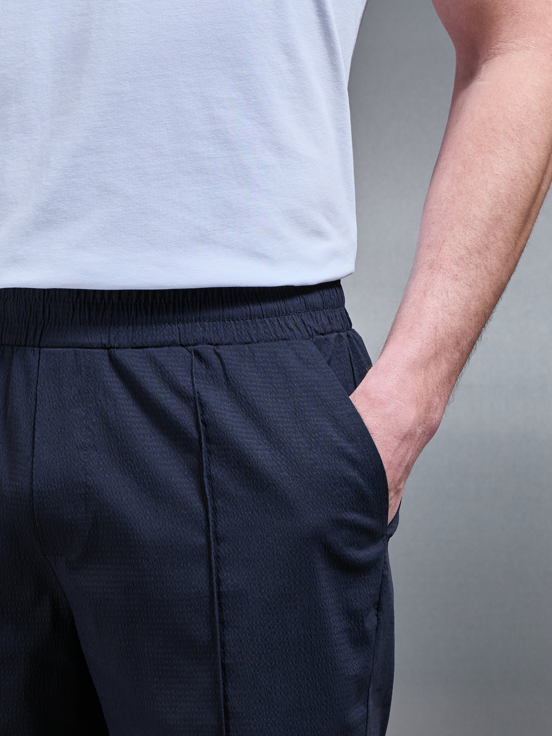 Seersucker Short in Navy